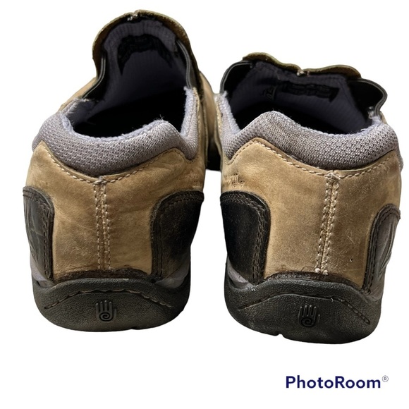 Teva Slip-On Leather/Nubuck Outdoors Hiking/Trail Sneakers/Shoes - Picture 4 of 6